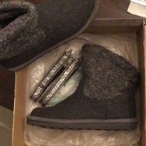 Virginia Bearpaw never wet boot